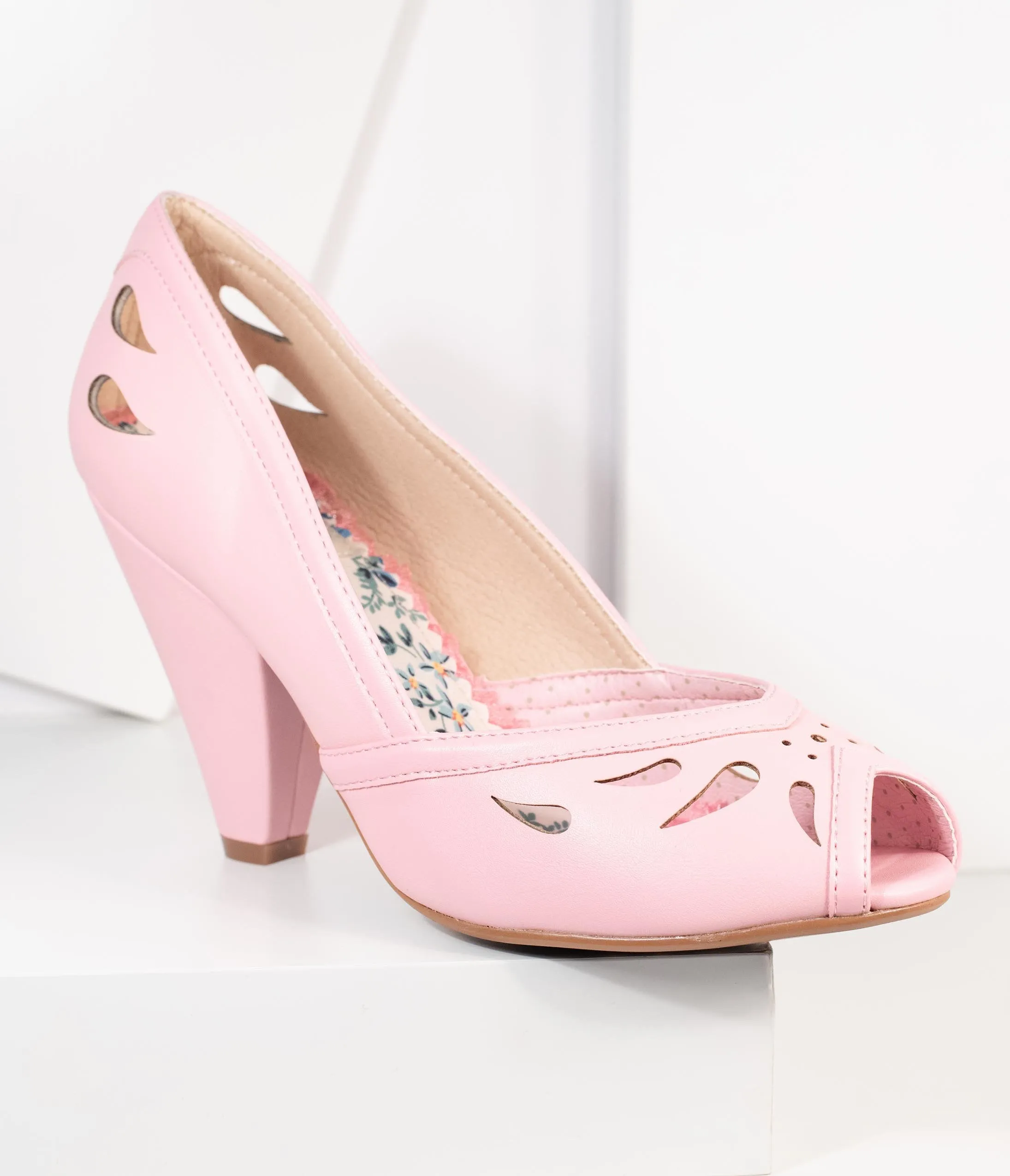 Bettie Page Light Pink Leatherette Peep Toe Marilyn Pumps