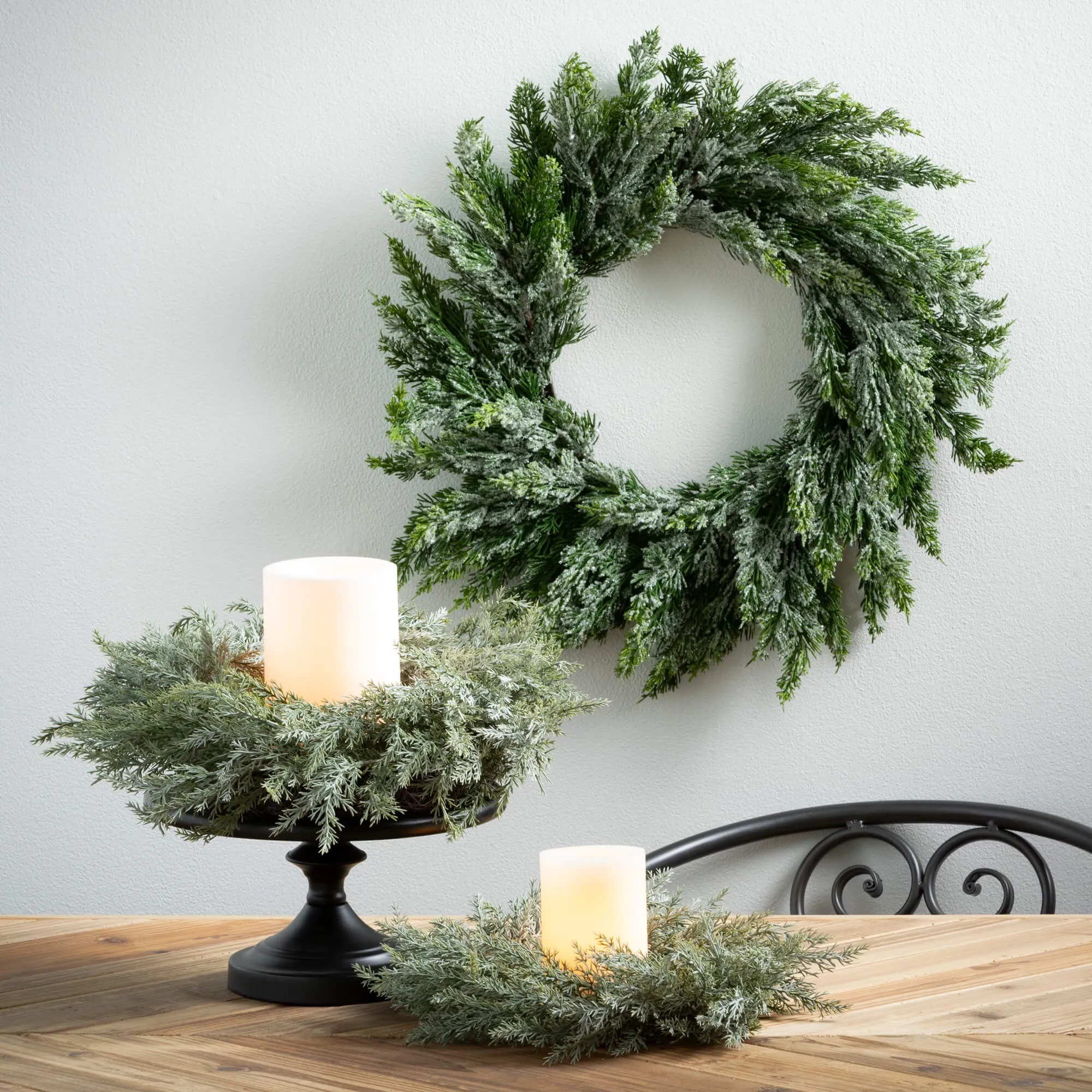 Frosted Green Cedar Wreath