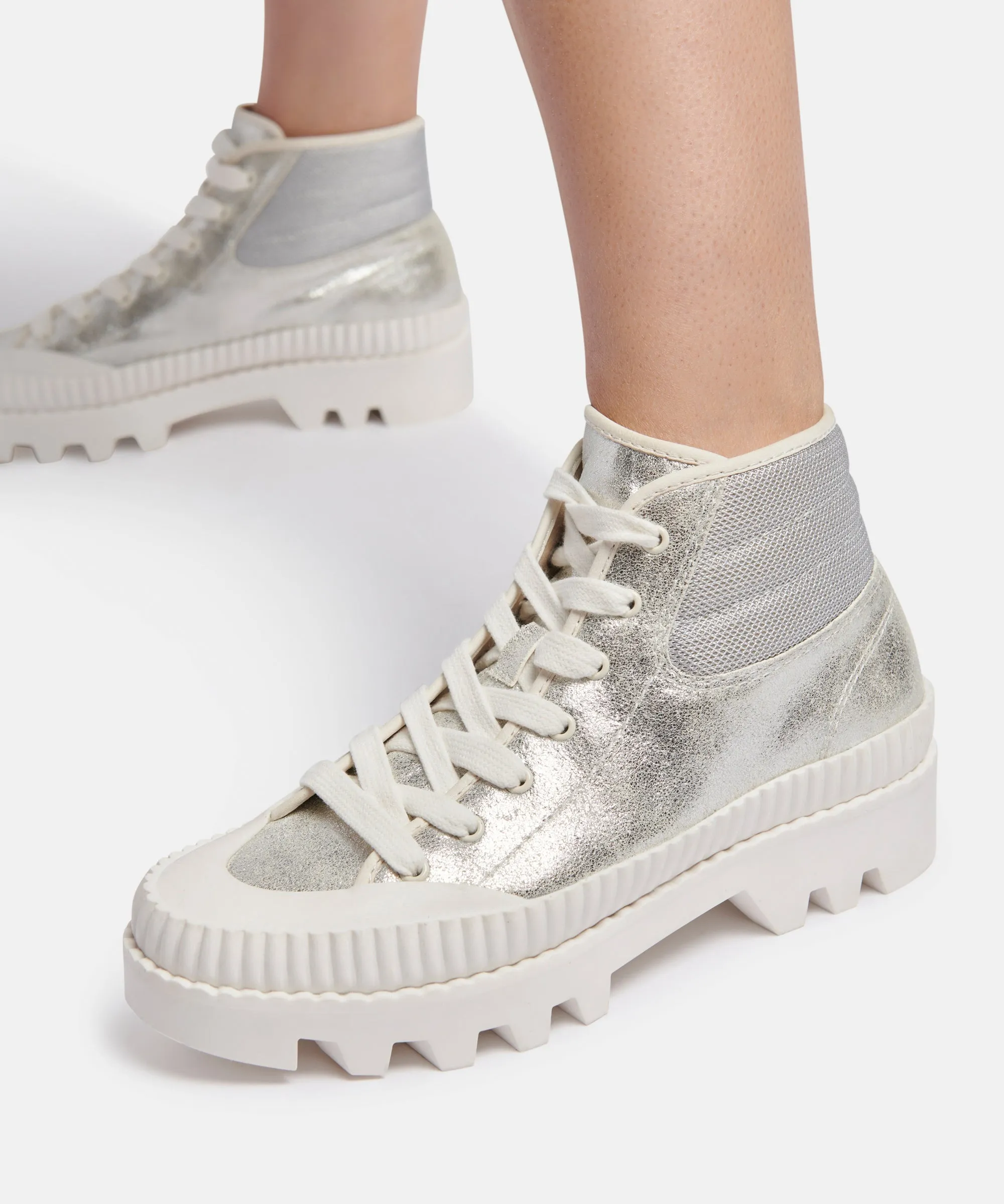 OCIANA SNEAKERS SILVER METALLIC SUEDE re:vita