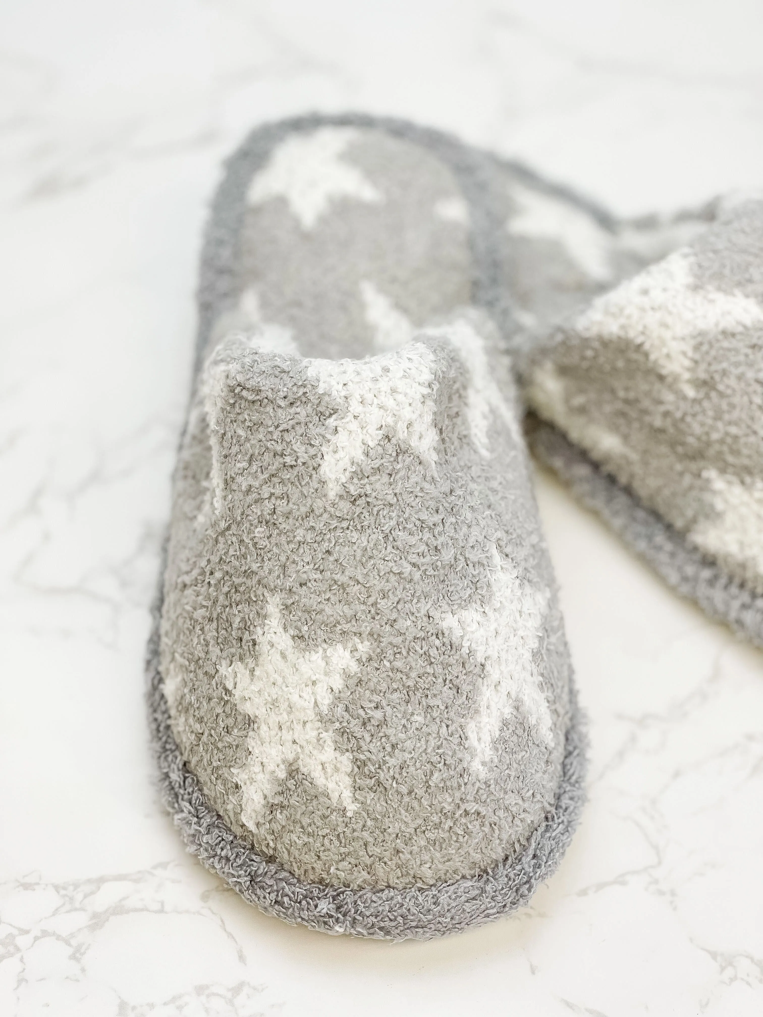 Star Fuzzy Slippers - Gray