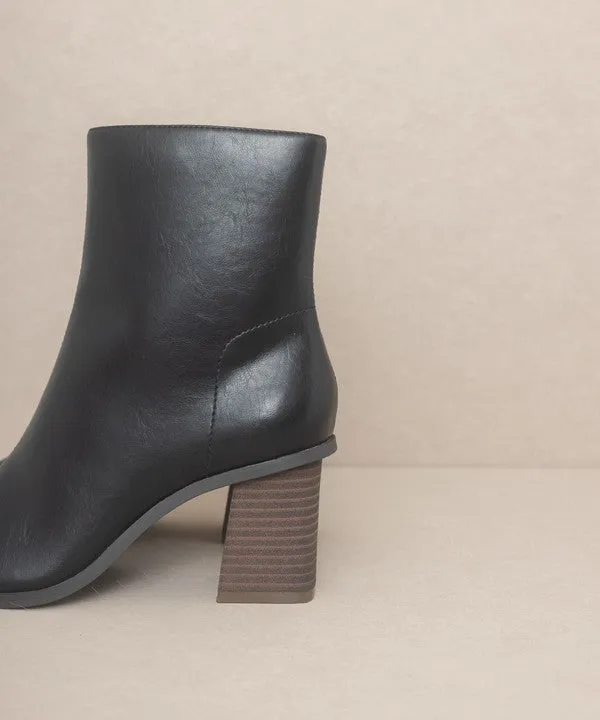 Vera Square Casual Toe Ankle Boots