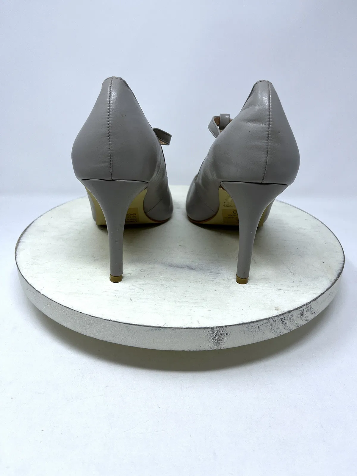 Vintage Journee Size 9 Gray T-Strap Heels