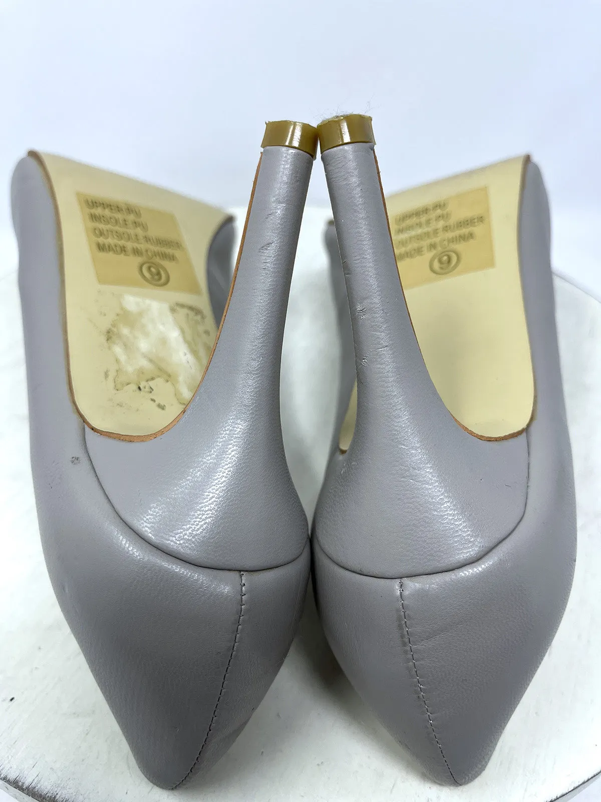 Vintage Journee Size 9 Gray T-Strap Heels