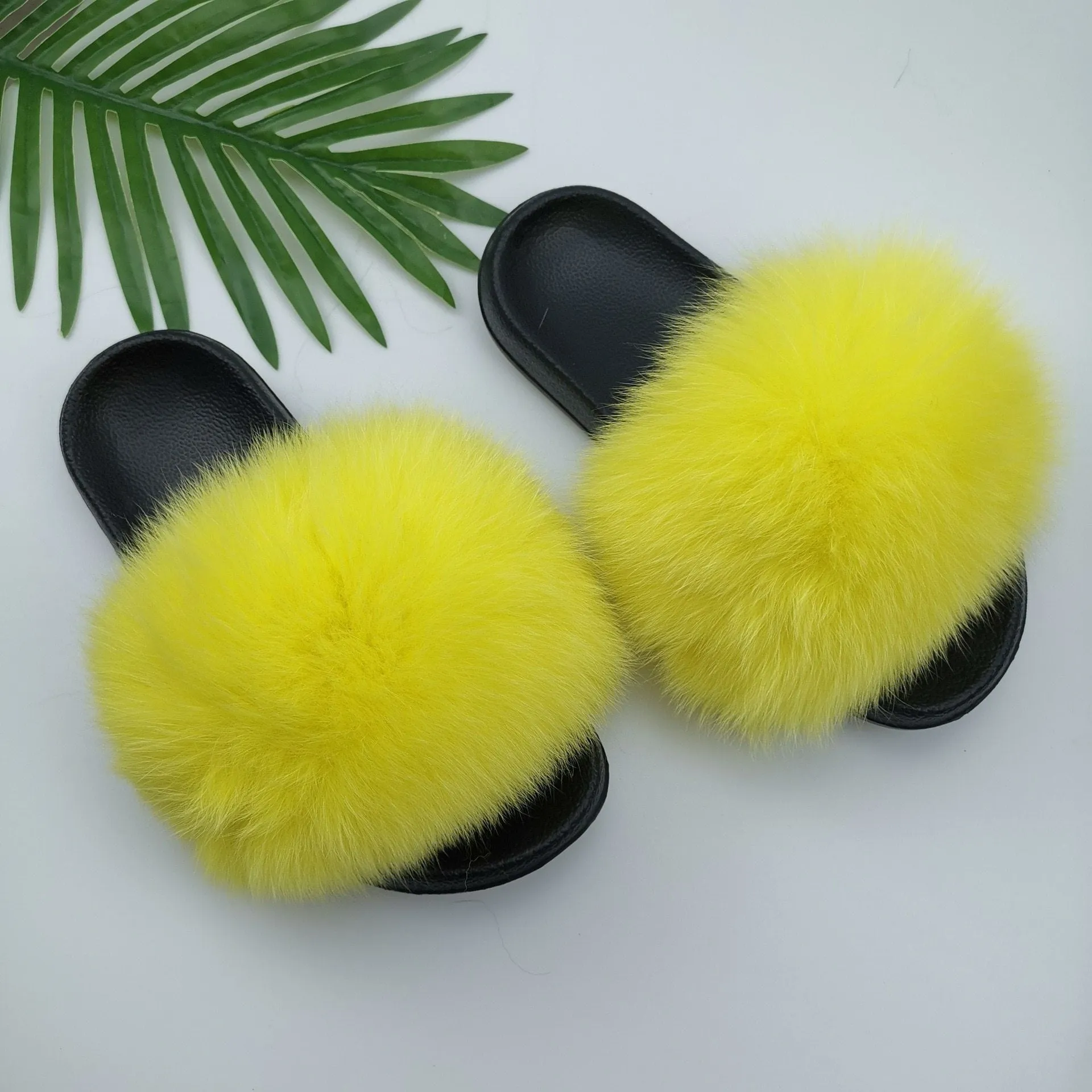 Women Summer Fluffy Faux Fur Outdoor Flip Flops