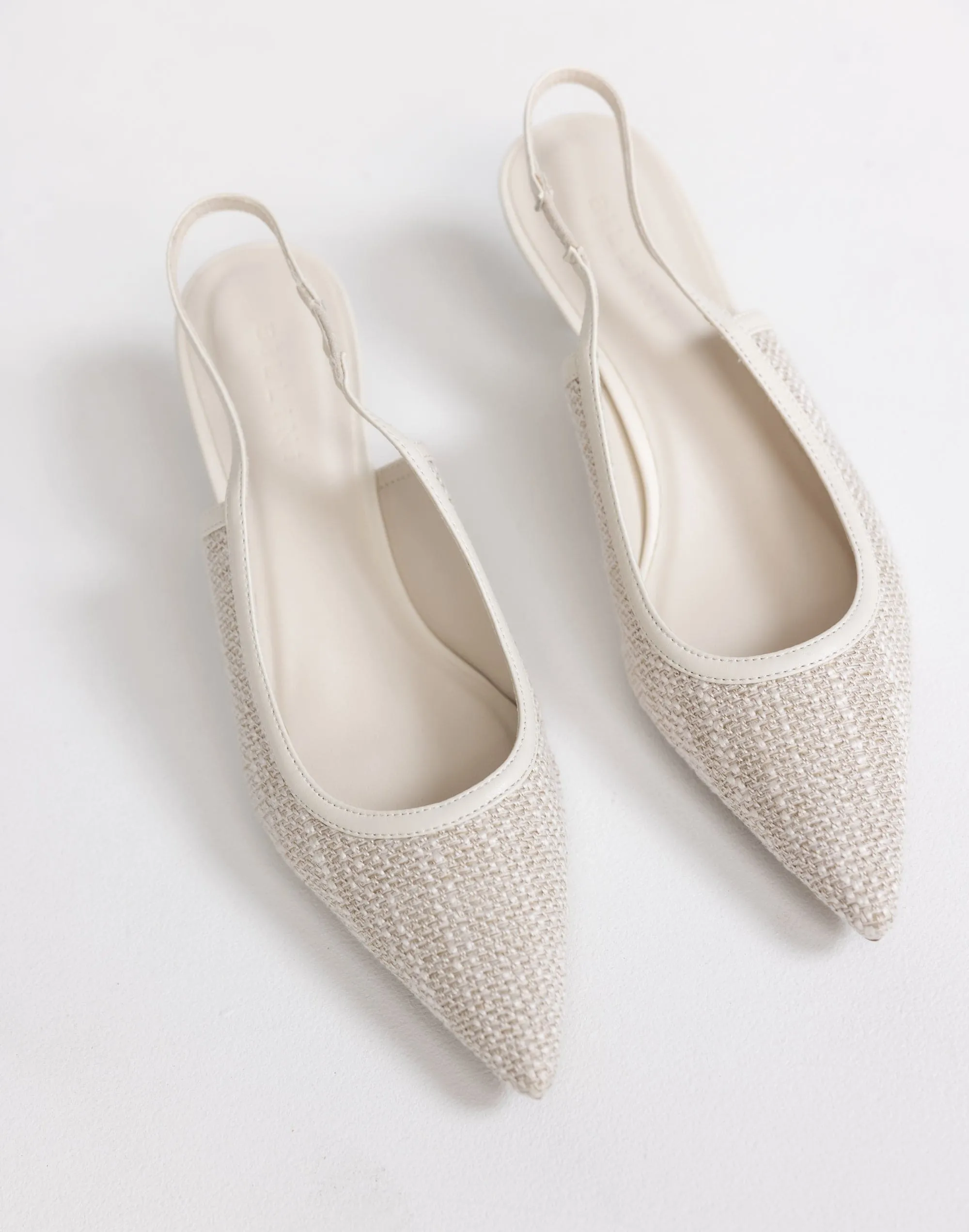 Sure! Heres an optimized title for the product:

Billini Yelsi Linen Boucle Heels - Stylish and Comfortable Womens Footwear